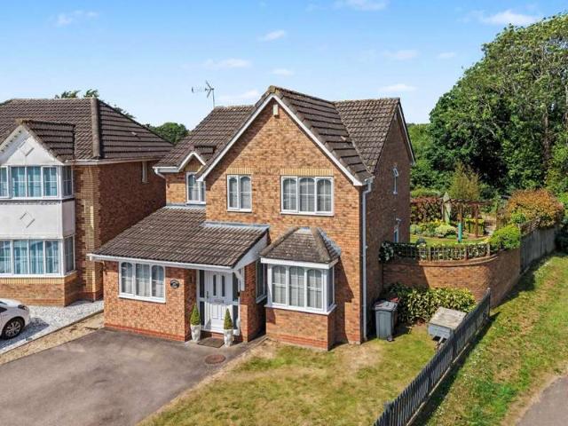 House for sale in Poplars, Shephall