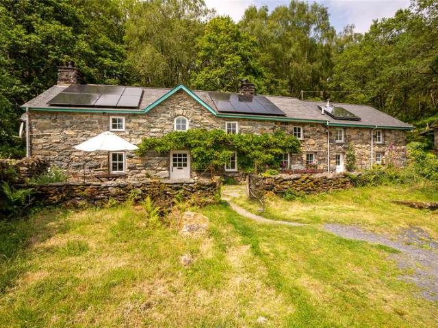 House for sale in Beddgelert, Wales