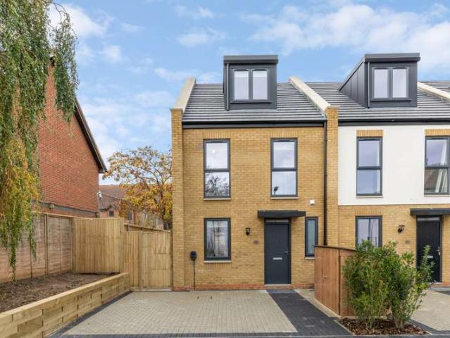 House for sale in London Borough of Merton, Greater London