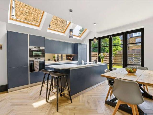 House for sale in Clapham Junction, Greater London