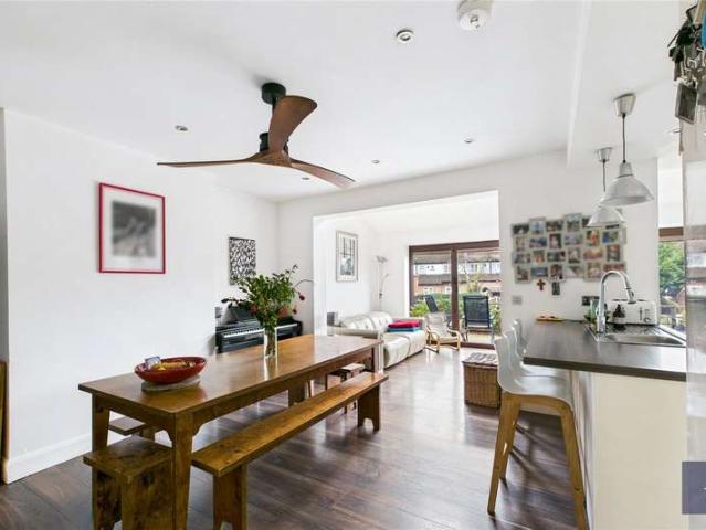 House for sale in London Borough of Croydon, Norbury