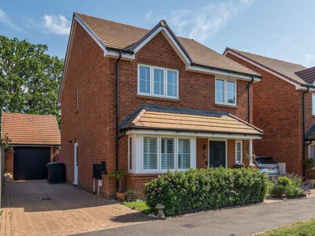 House for sale in Fole, Surrey