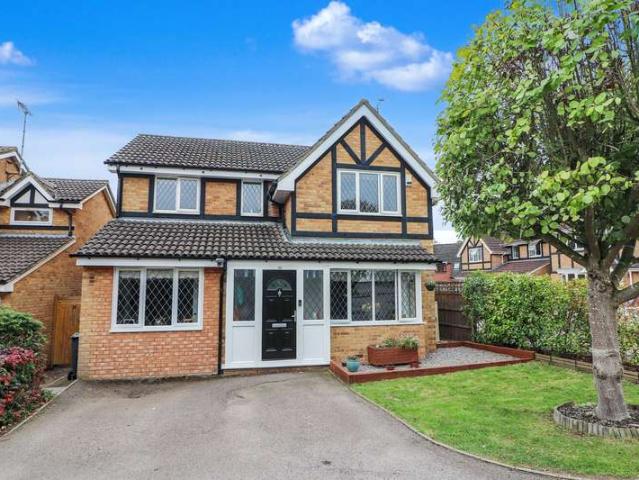 House for sale in Poplars, Shephall