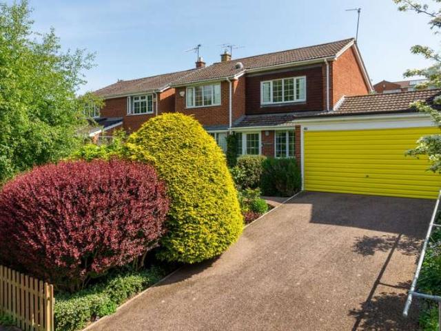 House for sale in Elmfield, Leicestershire
