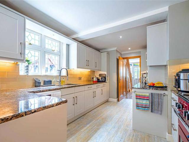 House for sale in Batchworth, Hertfordshire