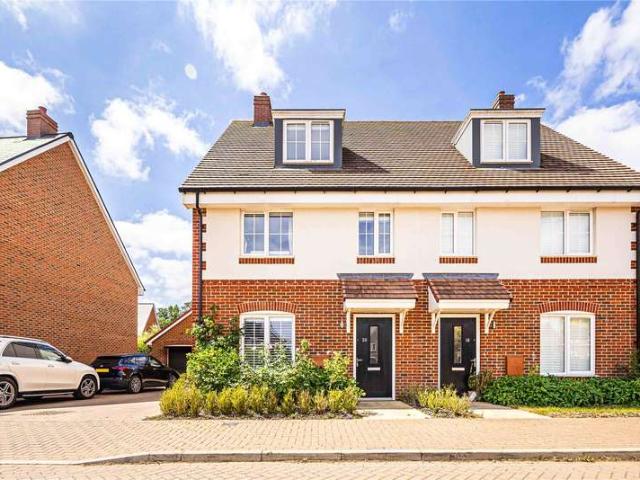 House for sale in Pouchen End, Hertfordshire