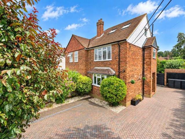 House for sale in Windlesham, Surrey Heath