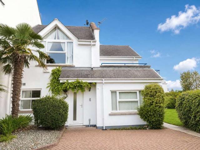 House for sale in Y Felinheli, Wales