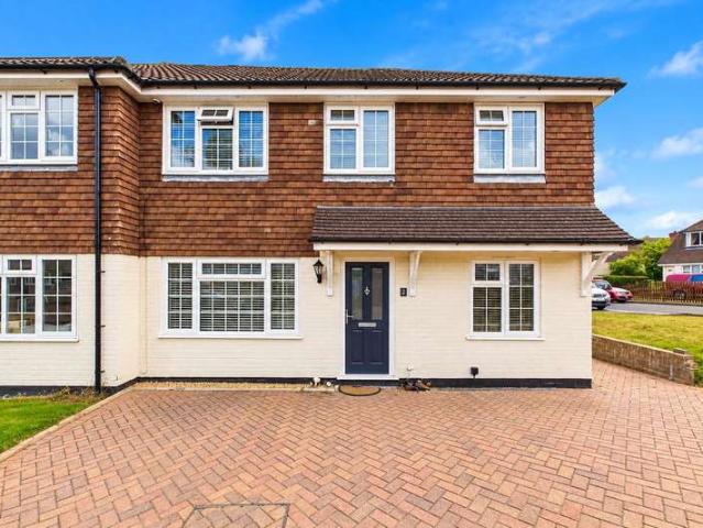 House for sale in Lightwater, Surrey Heath