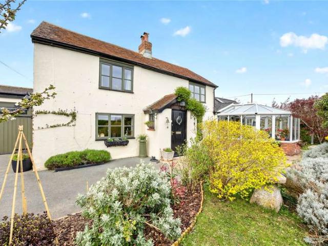 House for sale in Shalfleet, Isle Of Wight