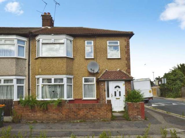 House for sale in Custom House, Greater London