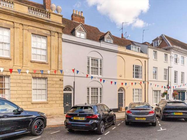 House for sale in Cliff Hill, Green Close
