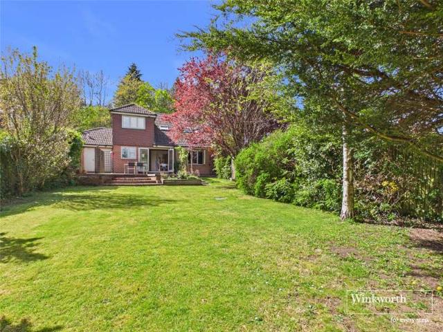 House for sale in Bucklebury, West Berkshire