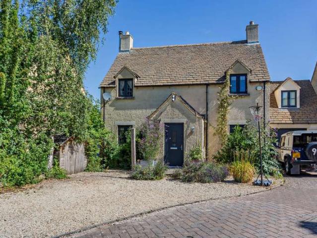 House for sale in Lechlade, Cotswold