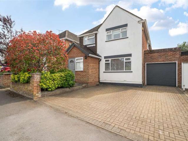 House for sale in Bagshot Green, Surrey Heath