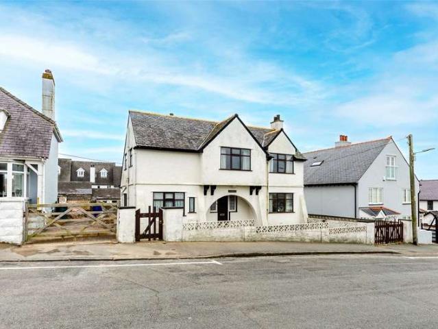 House for sale in Llanfaelog, Rhosneigr