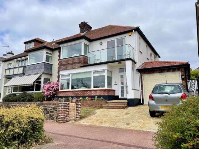 House for sale in Alton Barnes, Essex