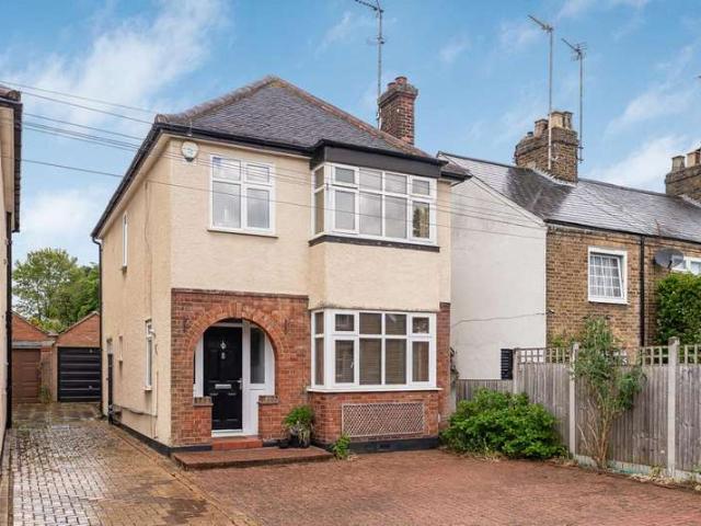 House for sale in Hertford, Colliers End
