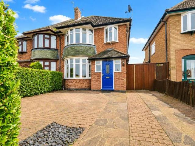 House for sale in Elmfield, Leicestershire