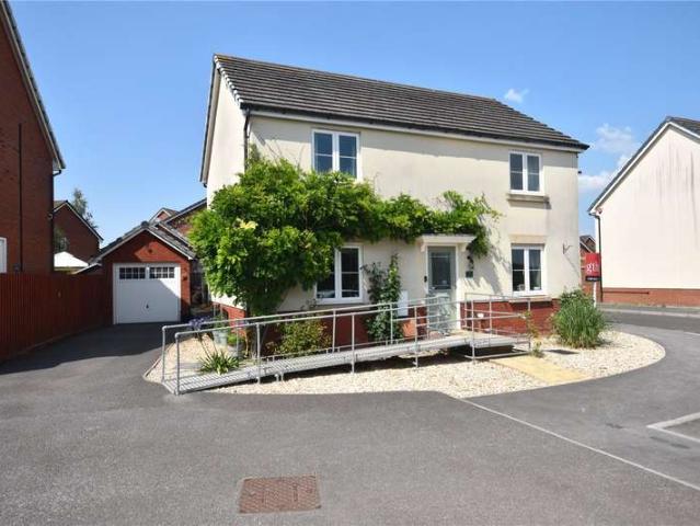 House for sale in North Petherton, Somerset