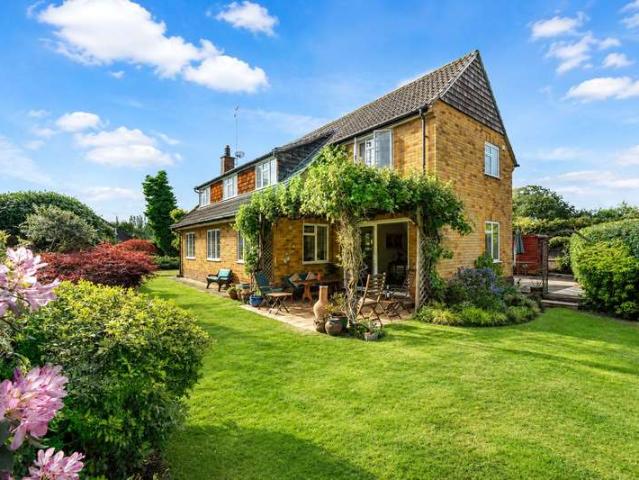House for sale in Westborough, Surrey