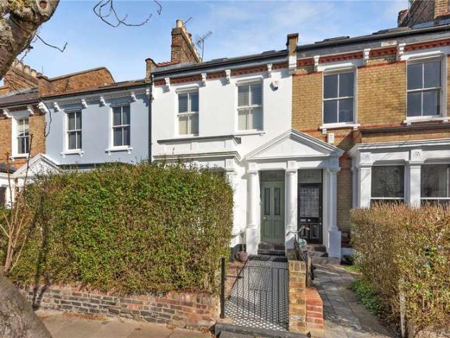 House for sale in Finsbury Park, Greater London