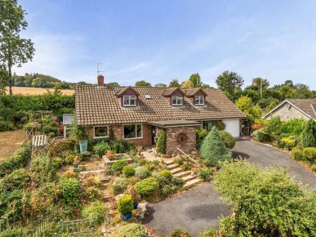 House for sale in Weston Under Penyard