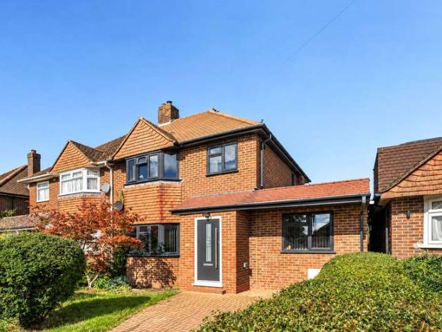 House for sale in High Wycombe Community Board, High Wycombe