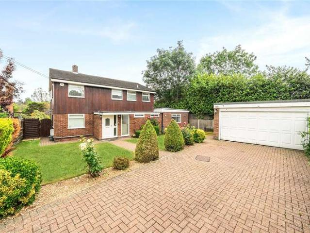 House for sale in Northwood, Greater London