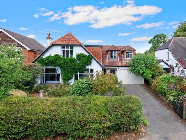 House for sale in Pachesham Park, Surrey