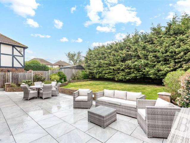 House for sale in Romford, Havering