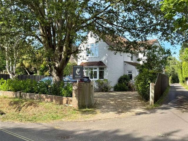 House for sale in Milford-on-Sea, Ashurst Bridge