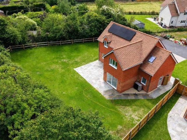 House for sale in Cross In Hand, East Sussex