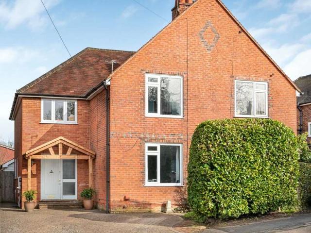 House for sale in Wrecclesham, Fole