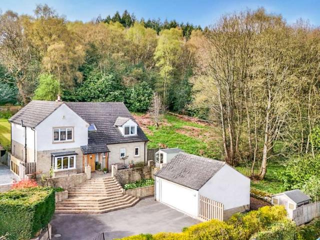 House for sale in Cottingley, West Yorkshire