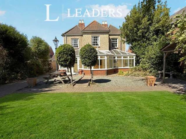 House for sale in Hardway, Middlecroft