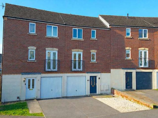 House for sale in Heath Hayes and Wimblebury, Chadsmoor