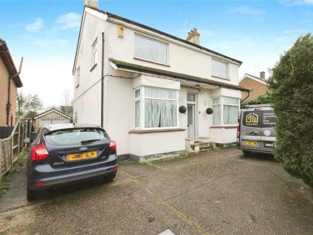 House for sale in Lee Chapel, Vange