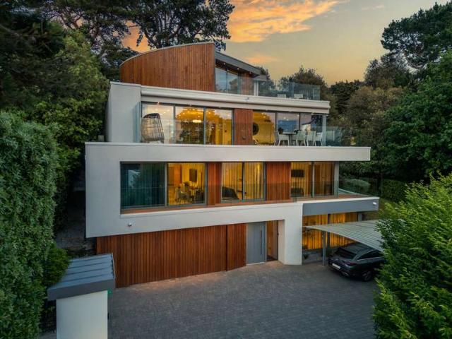 House for sale in Canford Cliffs, Poole