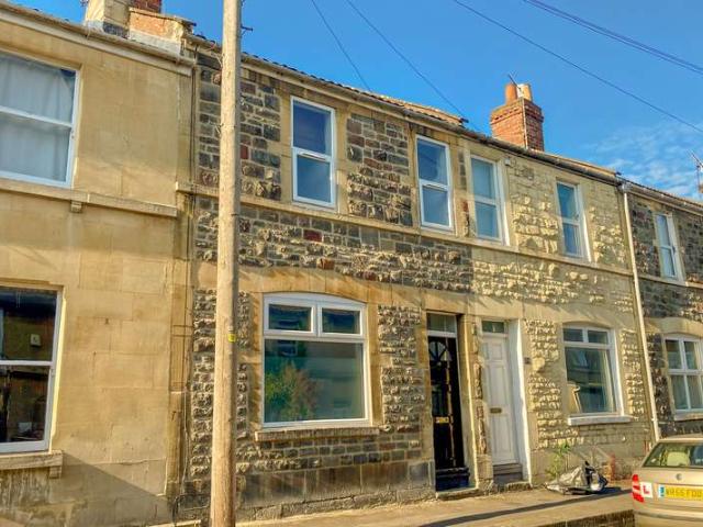House for sale in East Twerton, Dulcote