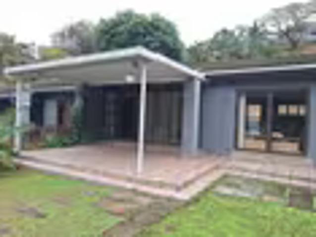 House for sale in Amanzimtoti, Kwazulu-natal