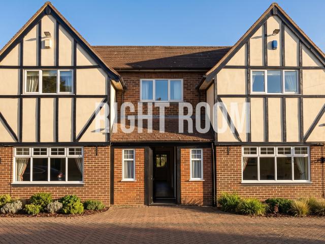 House for rent in Sewardstonebury, Epping