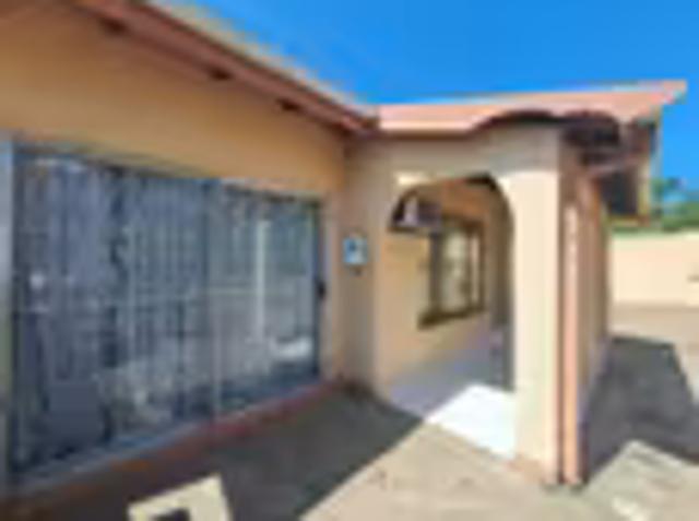 House for sale in Mt Edgecombe, Kwazulu-natal