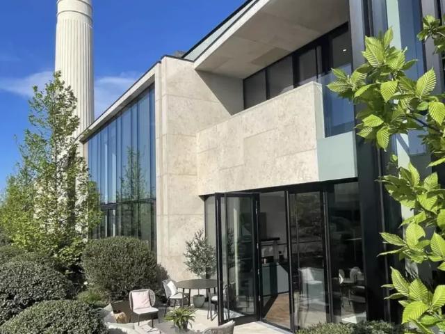 House for sale in Nine Elms, Greater London