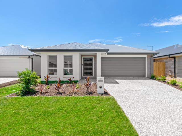 House for sale in Beachmere, Greater Brisbane