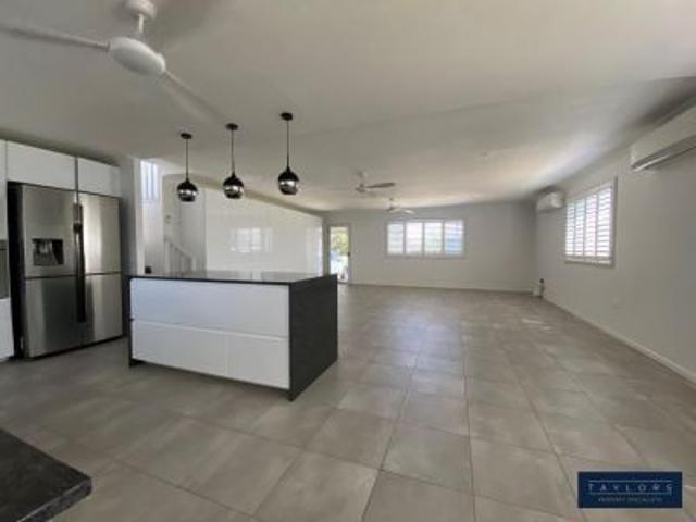 House for rent in Wilson Beach, Queensland