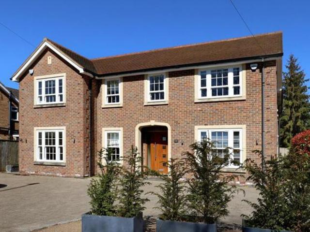House for sale in Beaconsfield, Penn Bottom