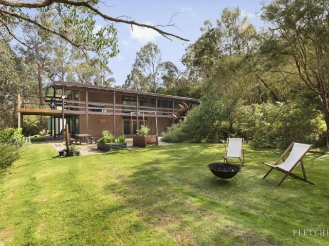 House for sale in Bend of Islands, Melbourne