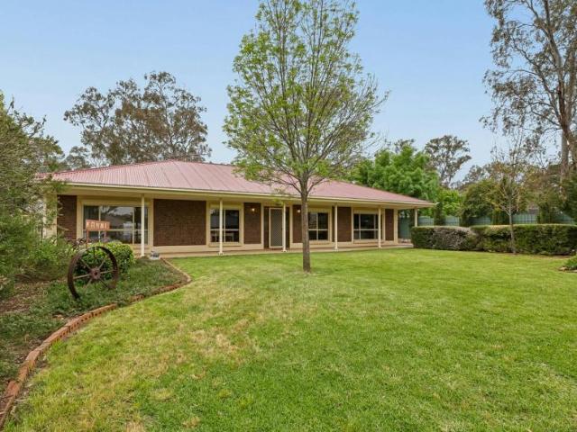 House for sale in Birdwood, Adelaide Hills Council