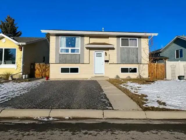 House for rent in Blackfalds, Alberta